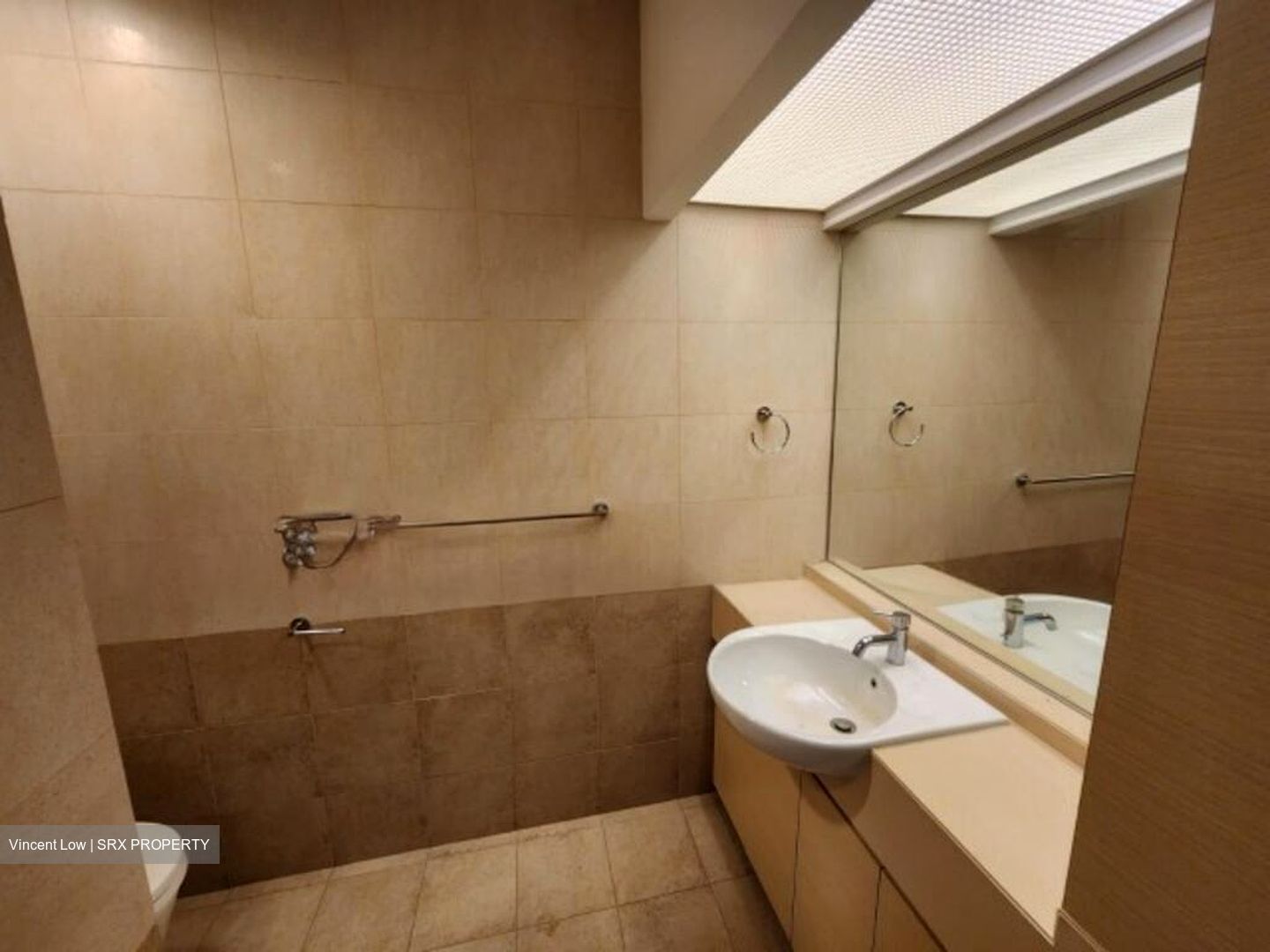 Lorong 8 Toa Payoh (D12), Office #496695851